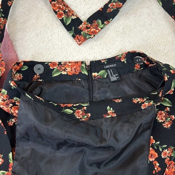 Forever21 Moody Floral Overall Skirt - Picture 15 of 17